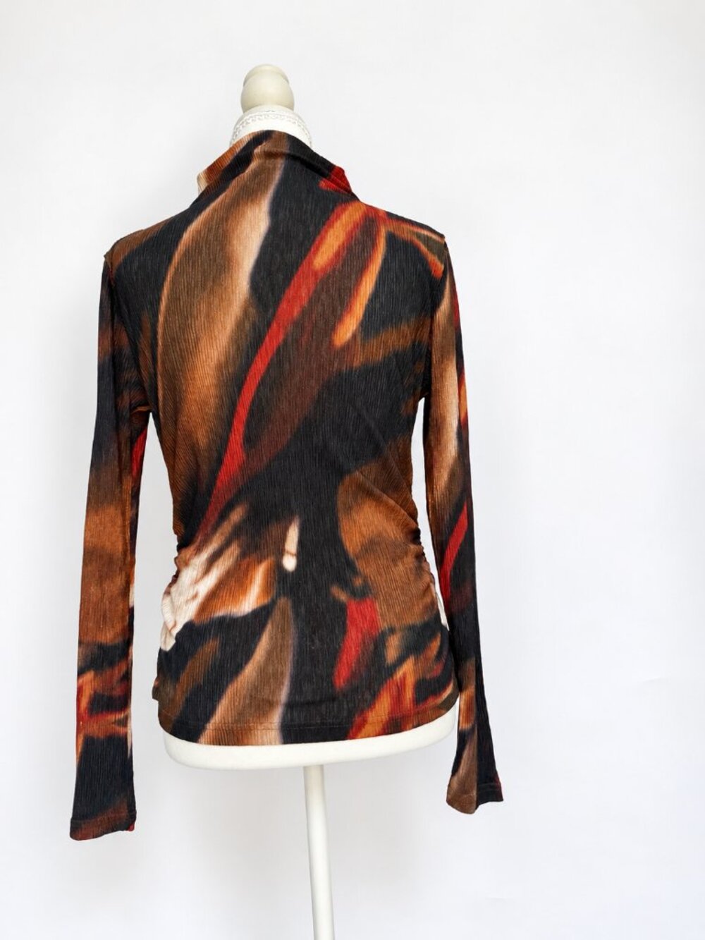 Abstract Print Ruched Mock Neck Top – Small - Picture 3 of 4